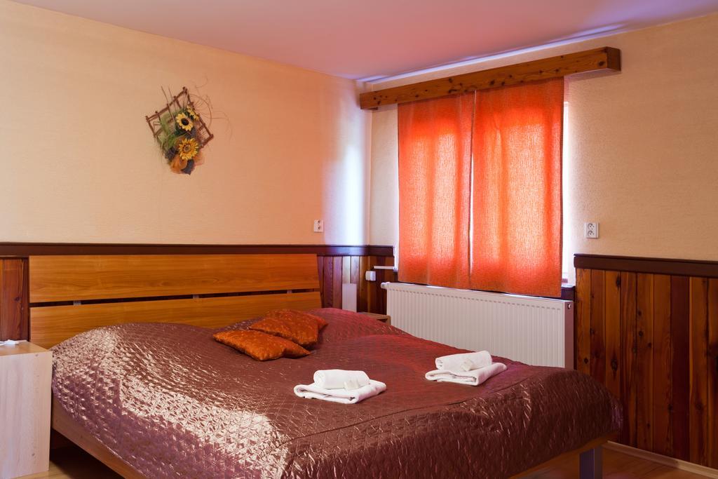 Penzion Tajch Nová Bana Exterior foto